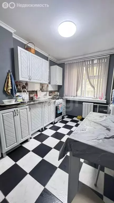 4-комнатная квартира: Якутск, Октябрьская улица, 26/3 (71.6 м) - Фото 0