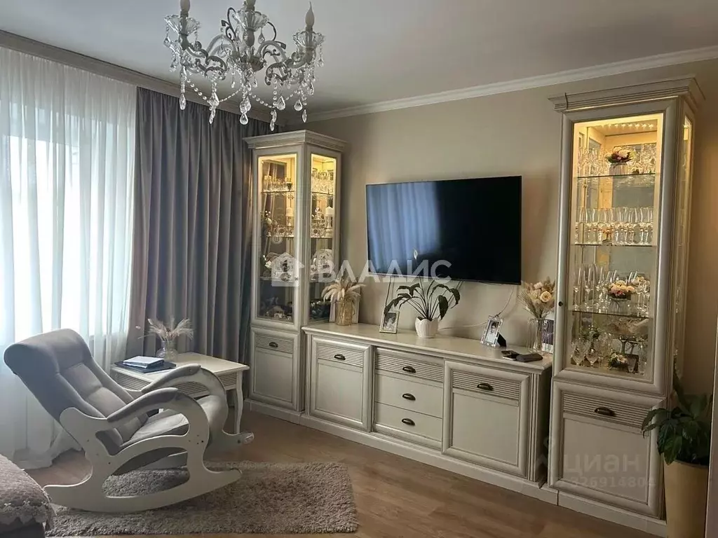 3-к кв. Санкт-Петербург ул. Бадаева, 5 (73.8 м) - Фото 1