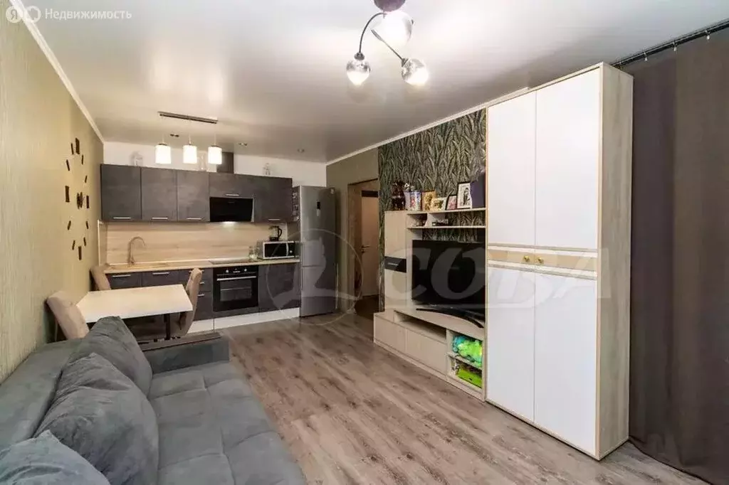 Квартира-студия: Тюмень, улица Вадима Бованенко, 1 (33 м) - Фото 2