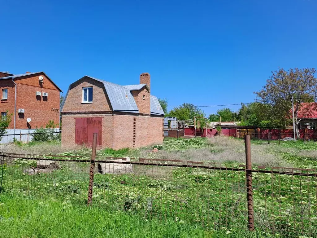 Дом в Ростовская область, Волгодонск Набережная ул., 14 (136 м) - Фото 1