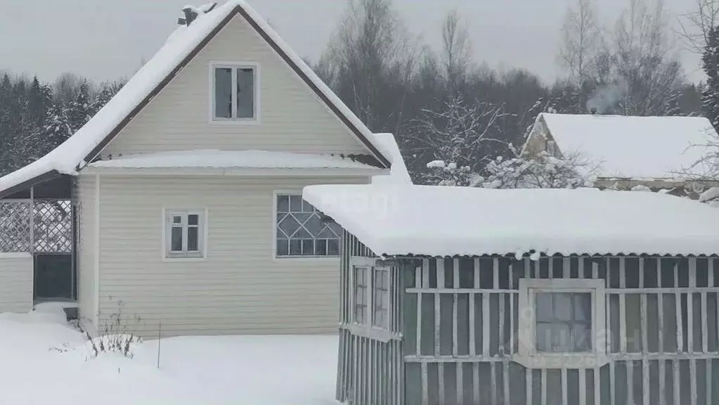 Дом в Ленинградская область, Киришский район, Будогощское городское ... - Фото 1