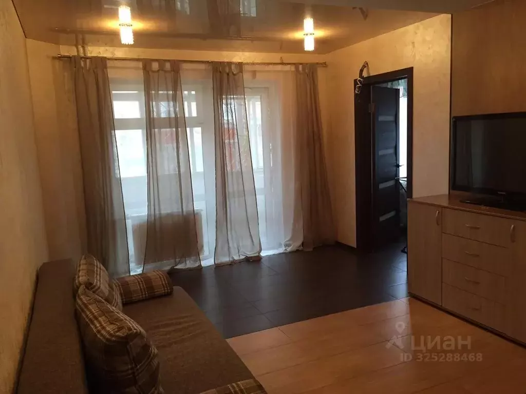 1-к кв. Омская область, Омск ул. 5-й Армии, 3 (35.0 м) - Фото 1