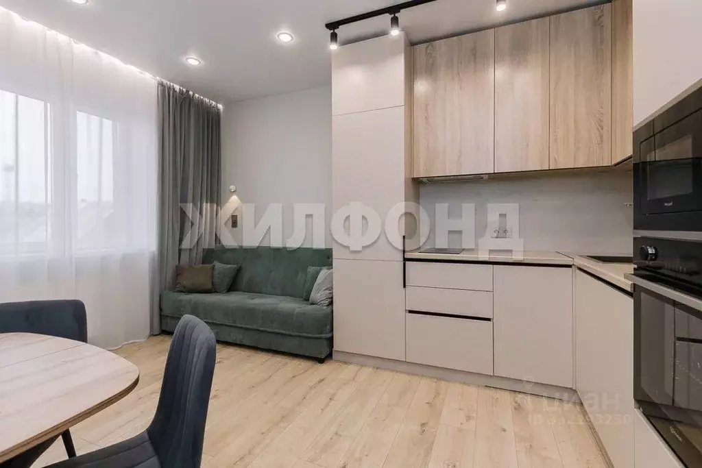 1-к кв. Новосибирская область, Новосибирск ул. Кирова, 276 (36.0 м) - Фото 2