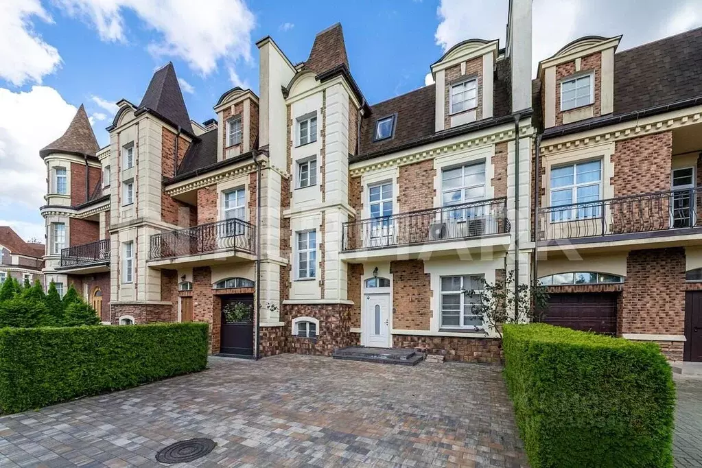 Таунхаус в Московская область, Красногорск городской округ, с. ... - Фото 1