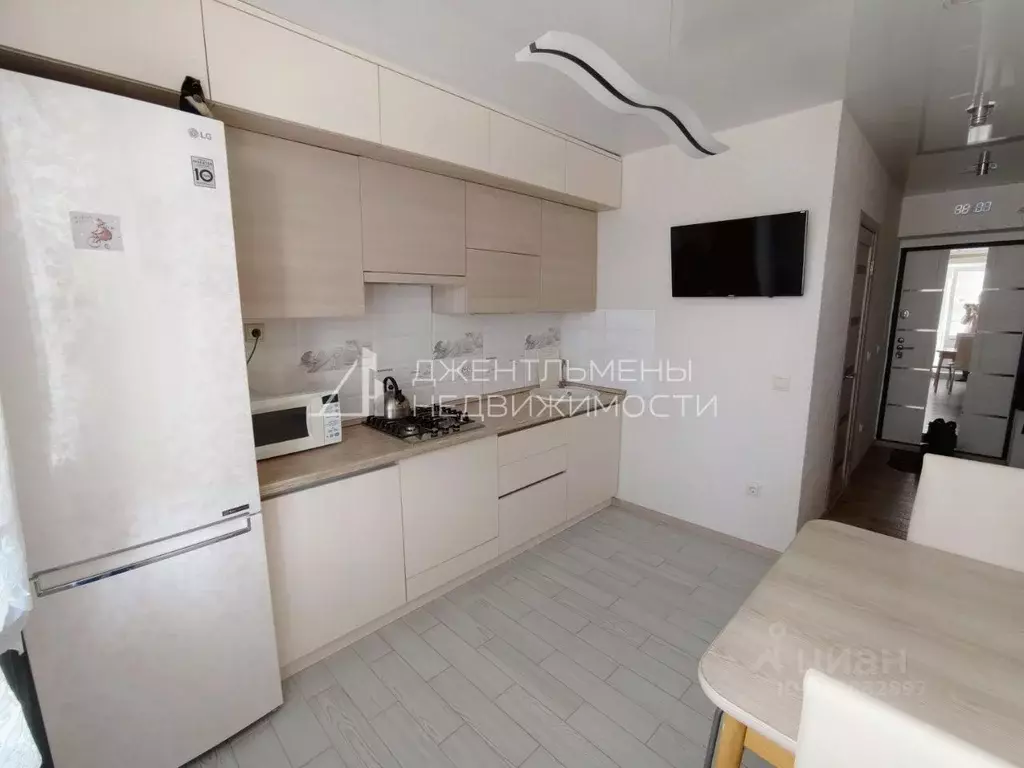 2-к кв. Пензенская область, Пенза ул. Тепличная, 39 (56.1 м) - Фото 2