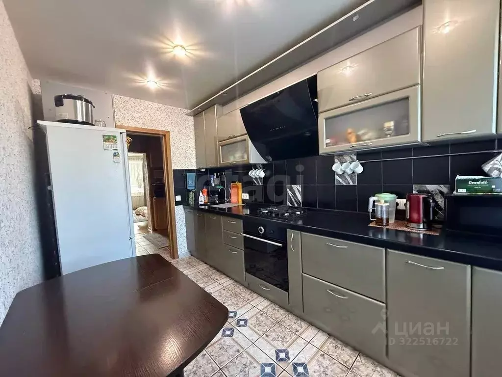 3-к кв. Вологодская область, Великий Устюг ул. Пушкина, 54 (67.4 м) - Фото 1