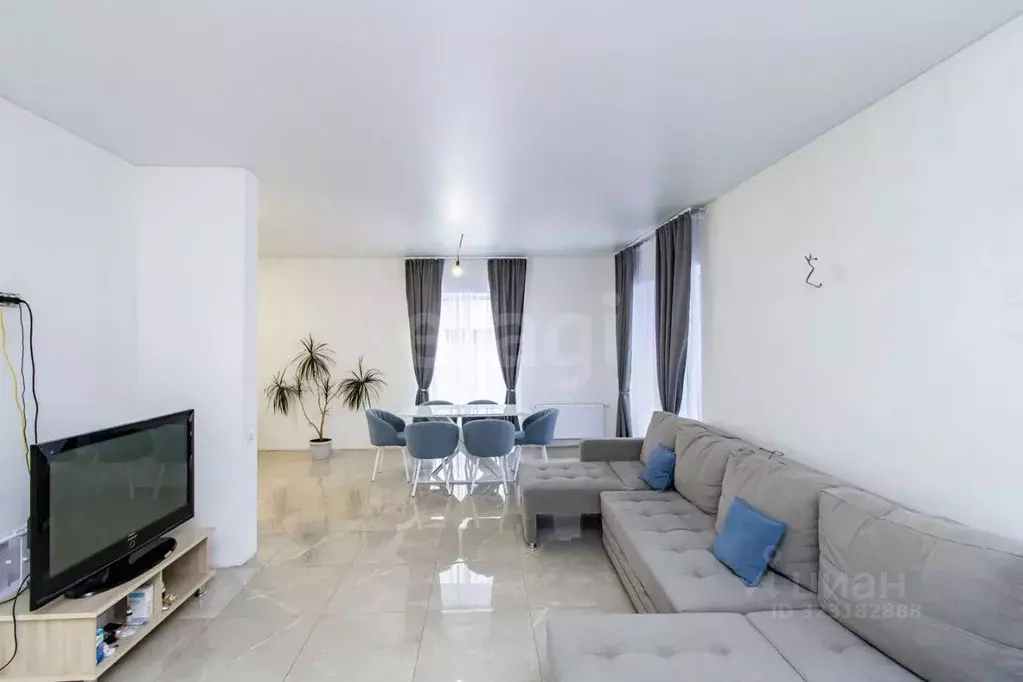 Дом в Тюменская область, Тюменский муниципальный округ, Серебряный Бор ... - Фото 1