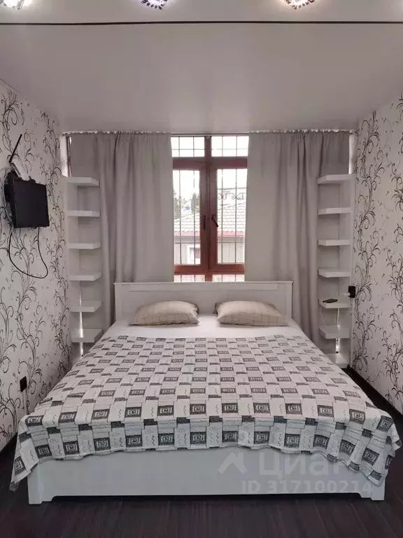 2-к кв. Краснодарский край, Сочи Гагарина мкр, ул. Новоселов, 3 (43.0 ... - Фото 1