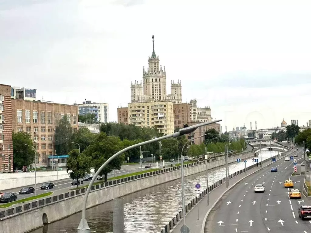 Комната 15,7 м в 4-к., 2/7 эт. - Фото 0