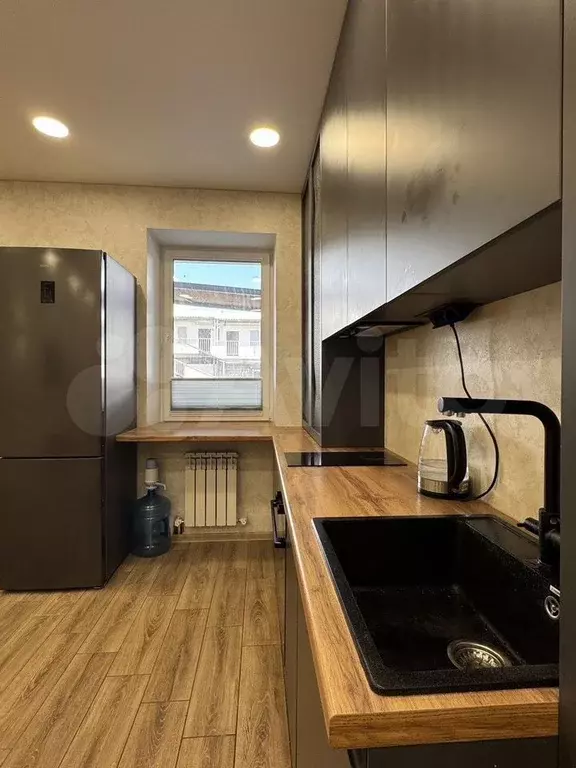2-к. квартира, 65 м, 1/3 эт. - Фото 1