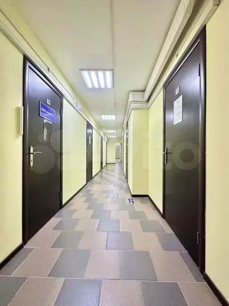 Кабинет с окном, 8 м - Фото 0