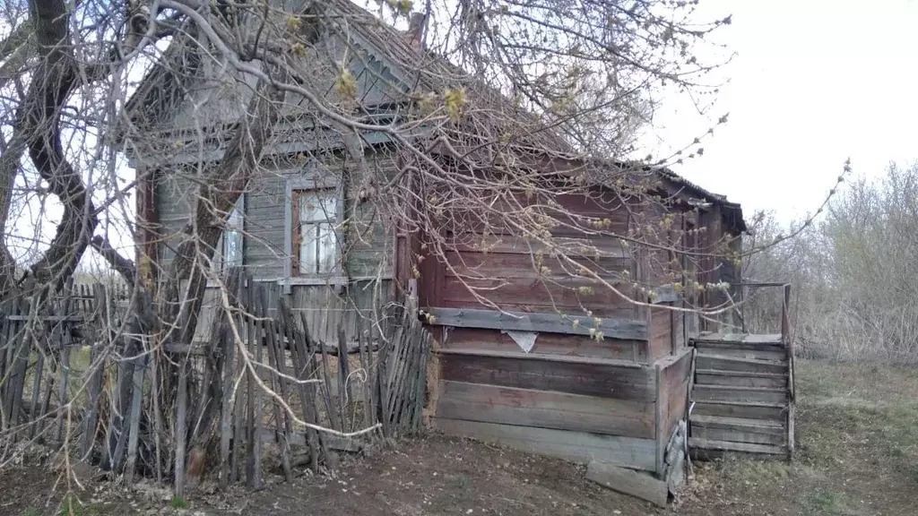 Дом в Оренбургская область, Бузулукский район, Новотепловский ... - Фото 2