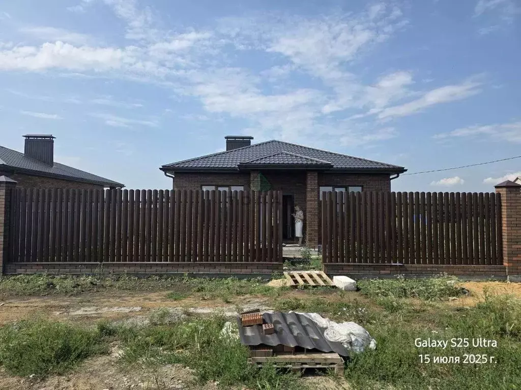 Дом в Воронежская область, Семилукский район, с. Девица ул. Гагарина, ... - Фото 0