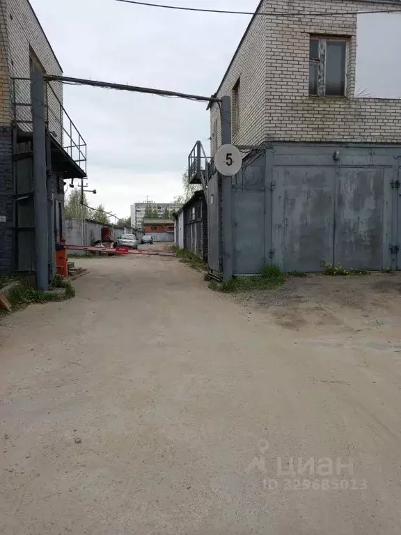 Гараж в Санкт-Петербург ул. Генерала Хрулева, 19 (17 м) - Фото 1