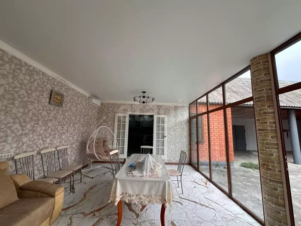 Дом в Ингушетия, Карабулак ул. Орджоникидзе (150 м) - Фото 2