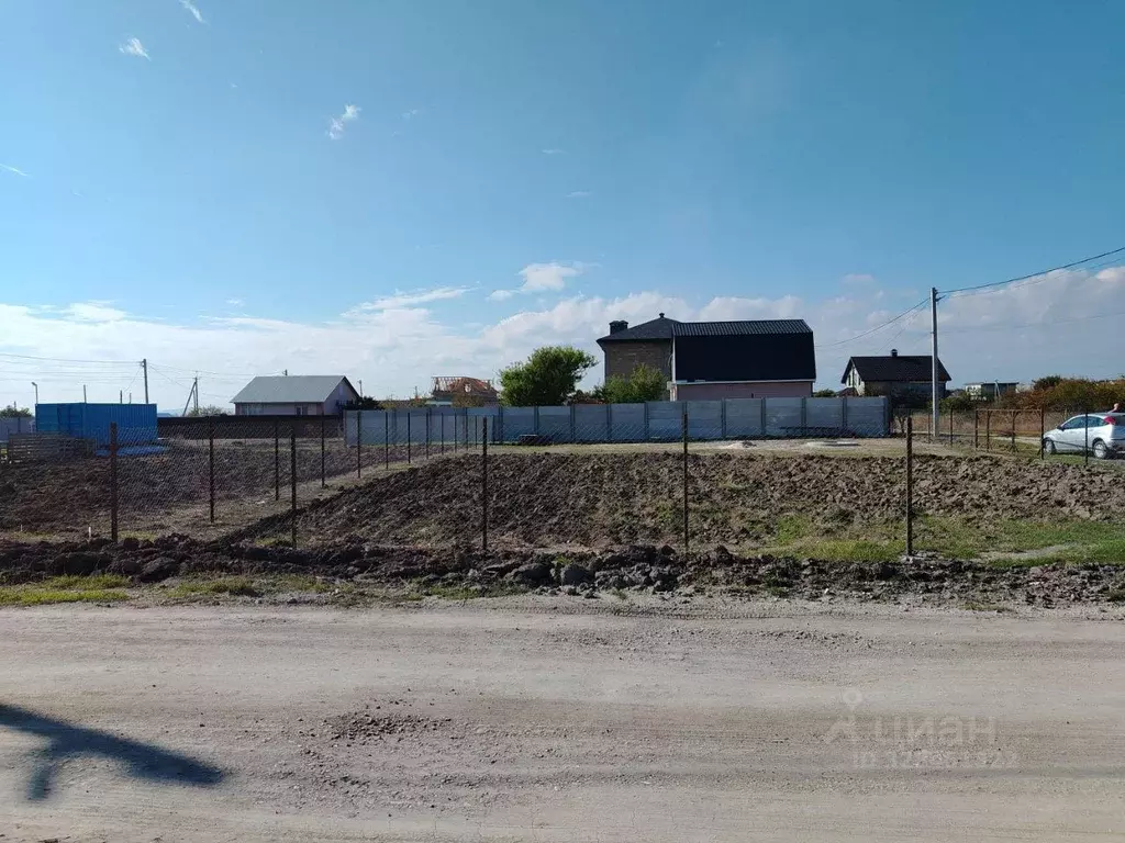 Участок в Крым, Керчь ул. Маршала Василевского, 21 (7.0 сот.) - Фото 1