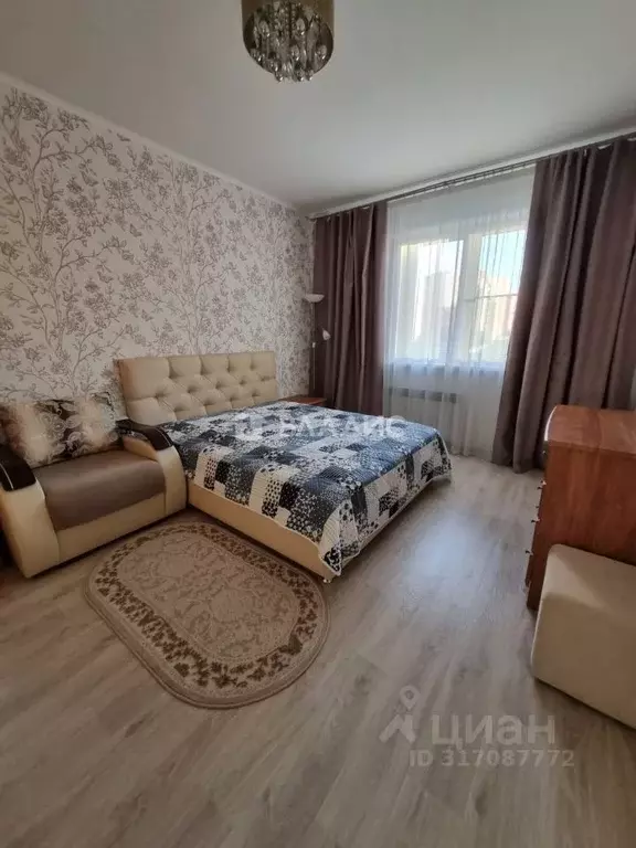 2-к кв. Белгородская область, Старый Оскол Степной мкр, 10 (63.9 м) - Фото 0
