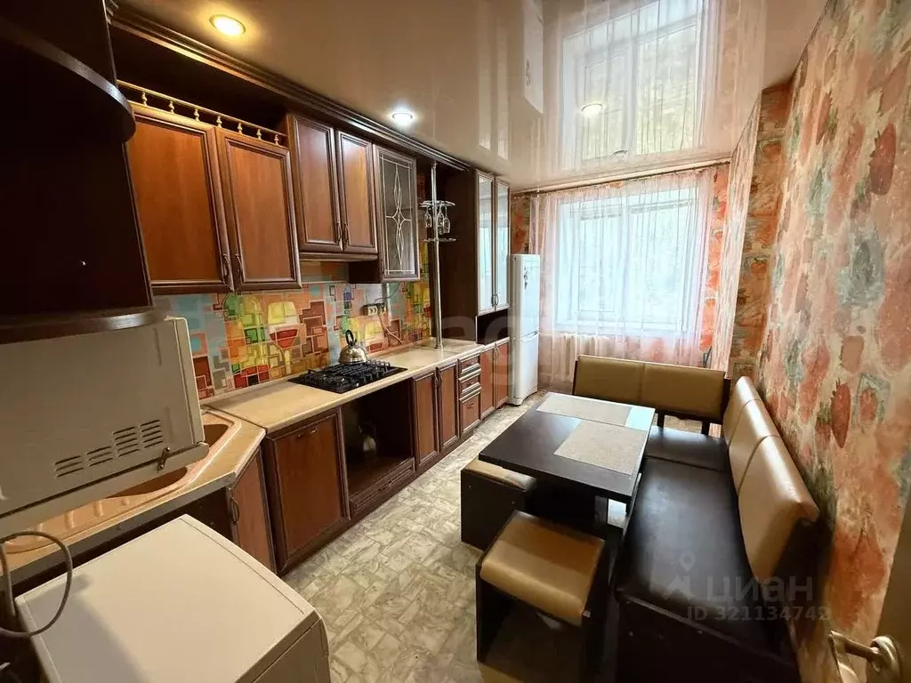 2-к кв. Курская область, Курск Хуторская ул., 9 (52.4 м) - Фото 1