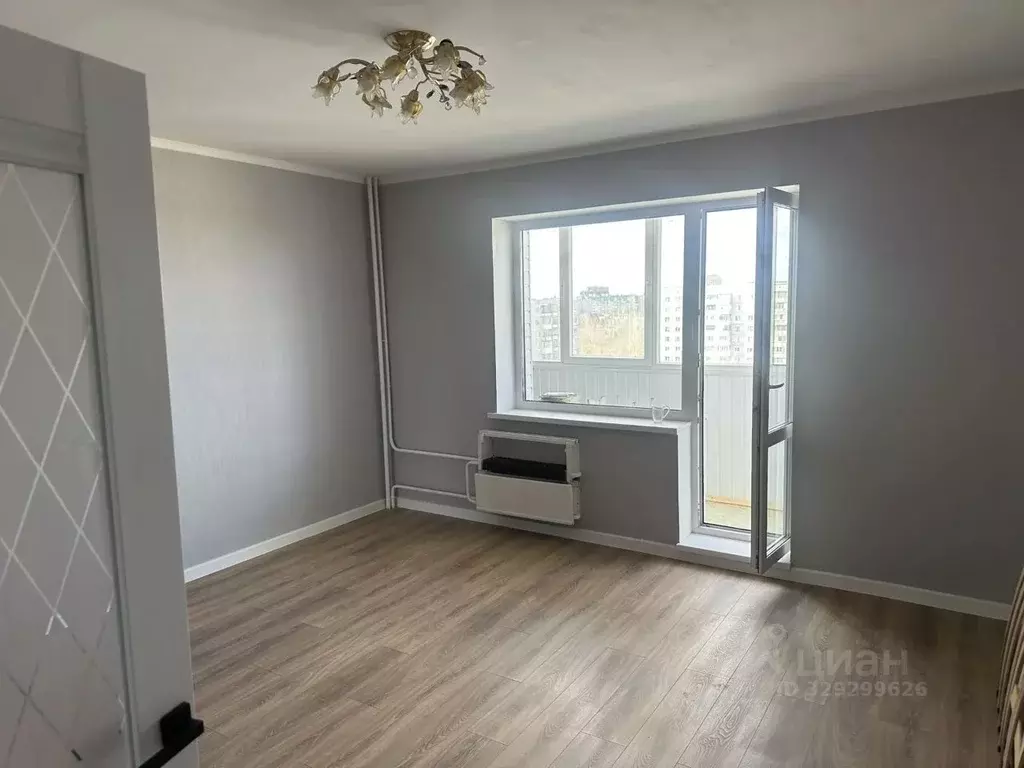 2-к кв. Омская область, Омск ул. Дмитриева, 1/1 (55.0 м) - Фото 1