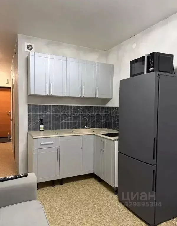 Студия Красноярский край, Красноярск ул. Калинина, 175В (24.0 м) - Фото 1
