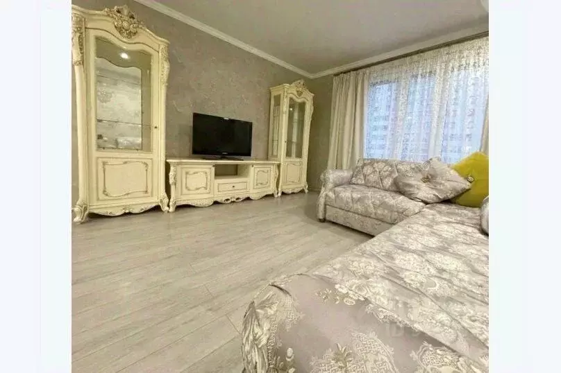 1-к кв. Татарстан, Казань ул. Сибгата Хакима, 42 (56.0 м) - Фото 1