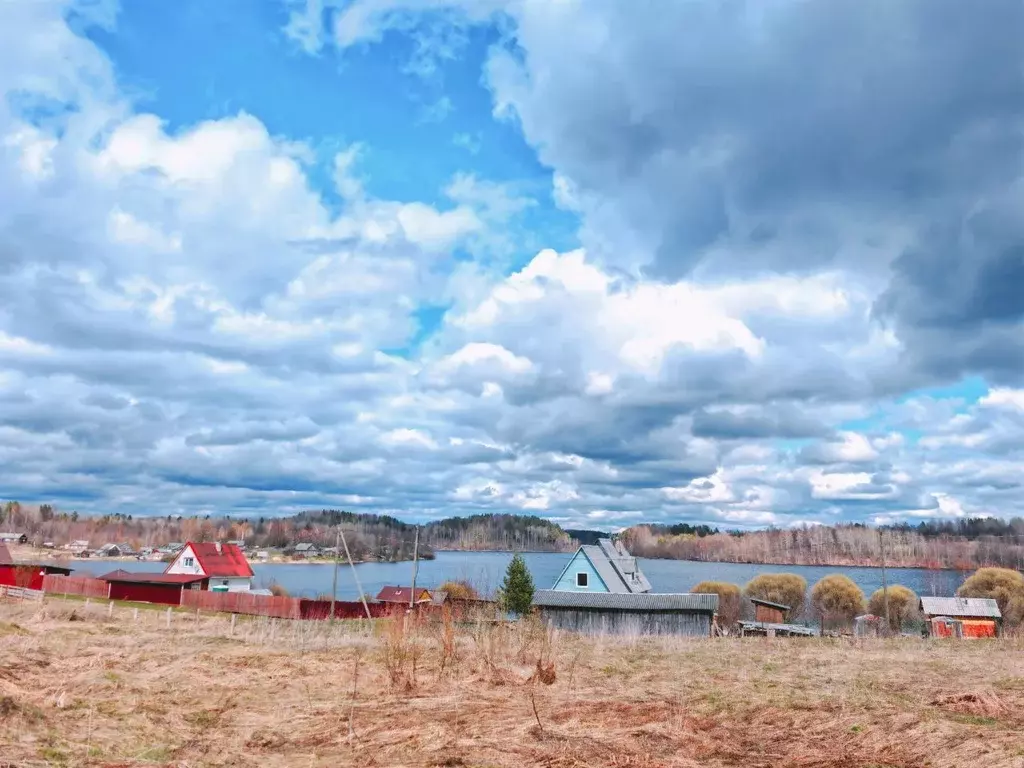 Участок в Ленинградская область, Подпорожское городское поселение, с. ... - Фото 1