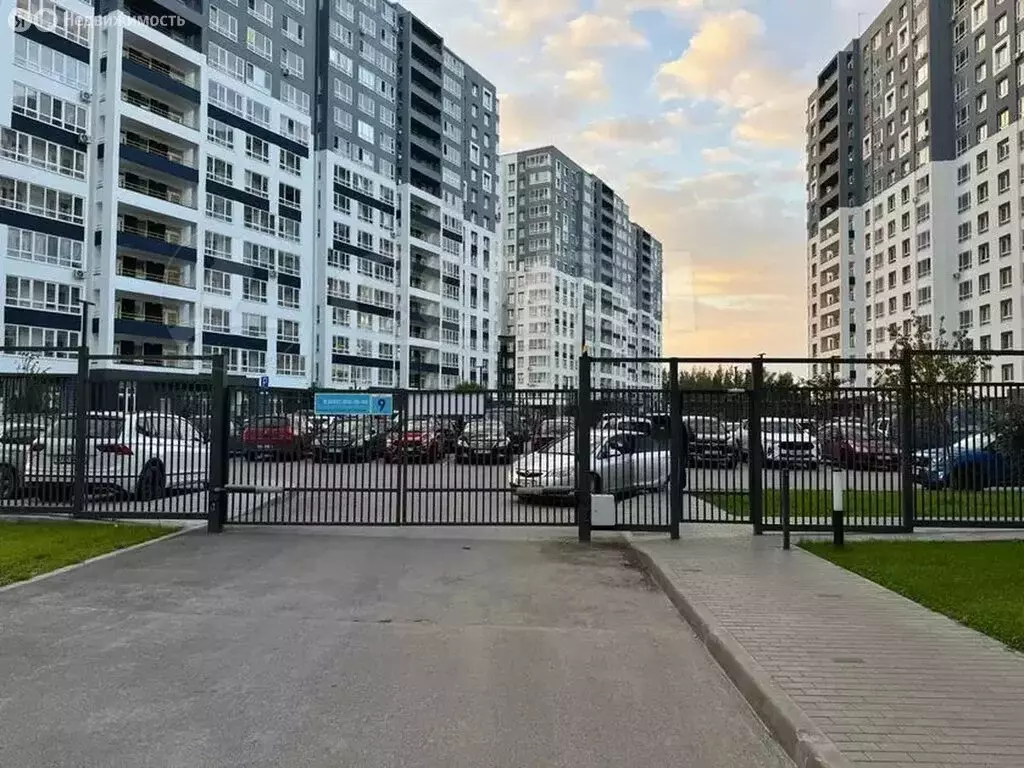 2-комнатная квартира: Дударева, улица Сергея Джанбровского, 9 (52 м) - Фото 1