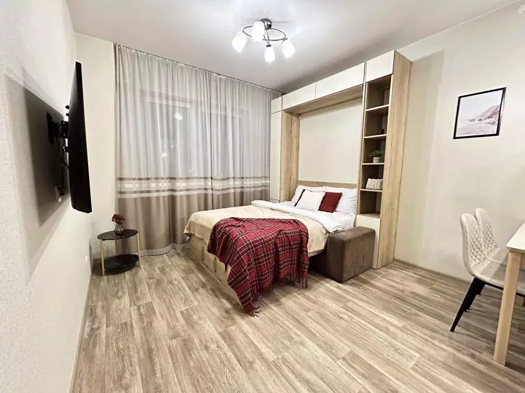 2-к кв. Красноярский край, Красноярск наб. Ярыгинская, 5 (48.0 м) - Фото 0