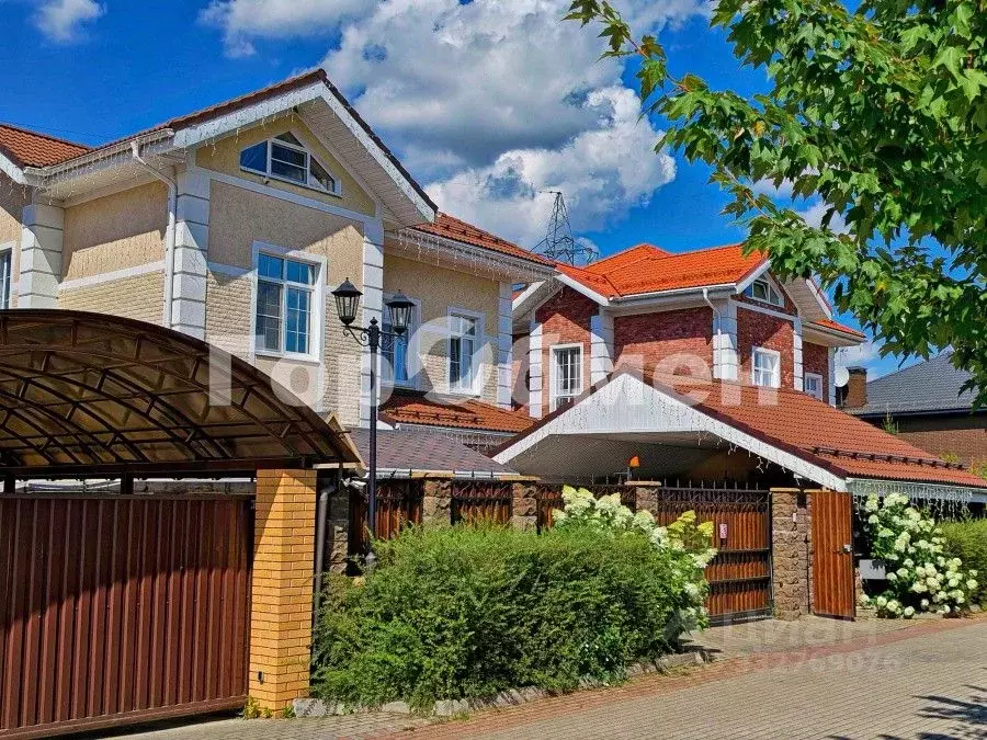 Дом в Москва д. Софьино, ул. Березовая, 38 (310 м) - Фото 2