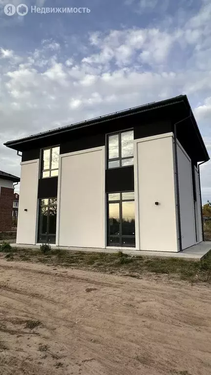 Дом в Безводное, Радужная улица (122.3 м) - Фото 1