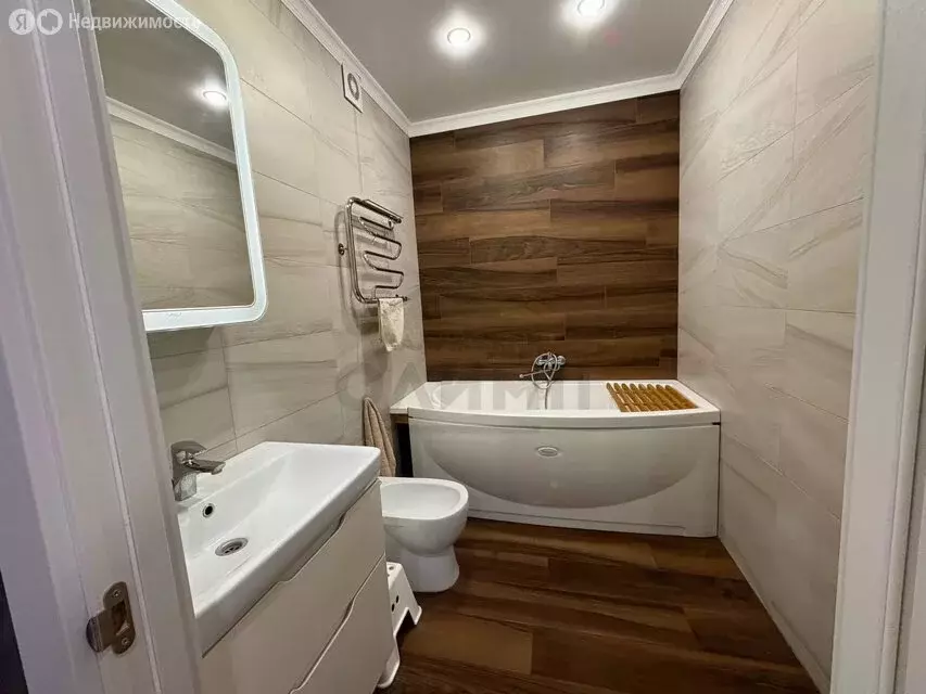 3-комнатная квартира: Калуга, улица 65 лет Победы, 45 (82 м) - Фото 1