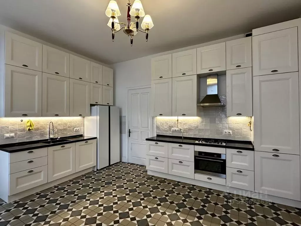 4-к кв. Москва ул. Петровка, 24С3 (150.0 м) - Фото 2