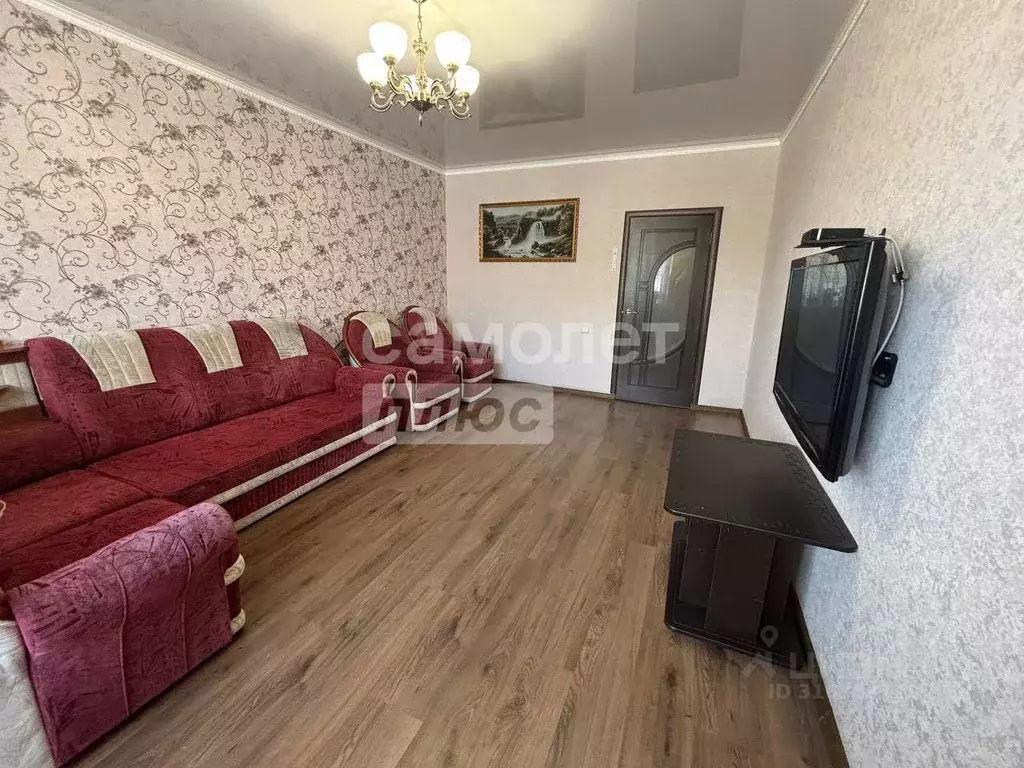 Дом в Оренбургская область, Октябрьский район, с. Ильинка Центральная ... - Фото 2