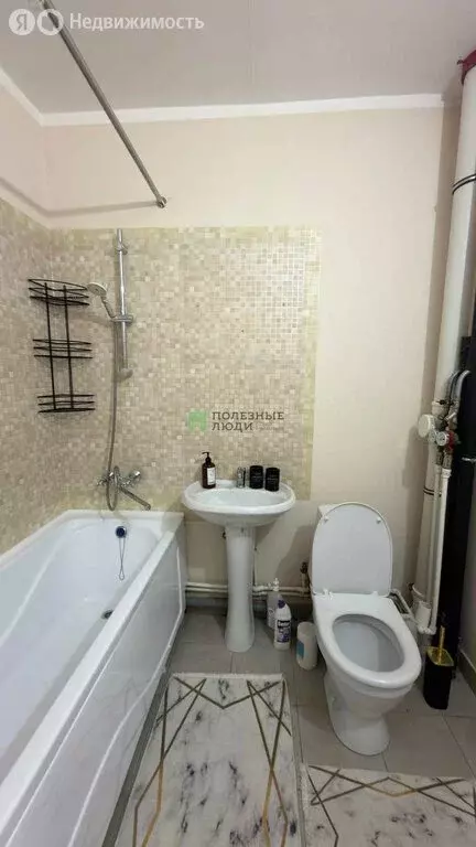 2-комнатная квартира: Красноярск, Апрельская улица, 4 (56.3 м) - Фото 2