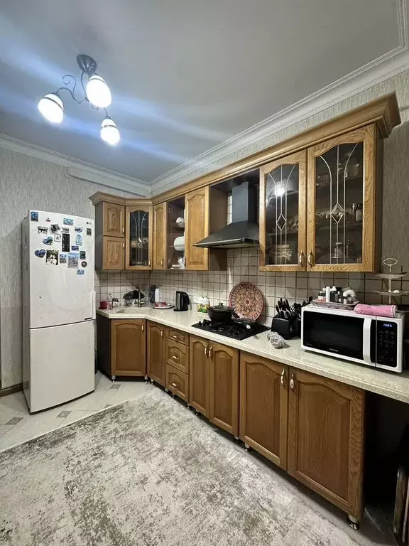 2-к. квартира, 70 м, 2/10 эт. - Фото 0