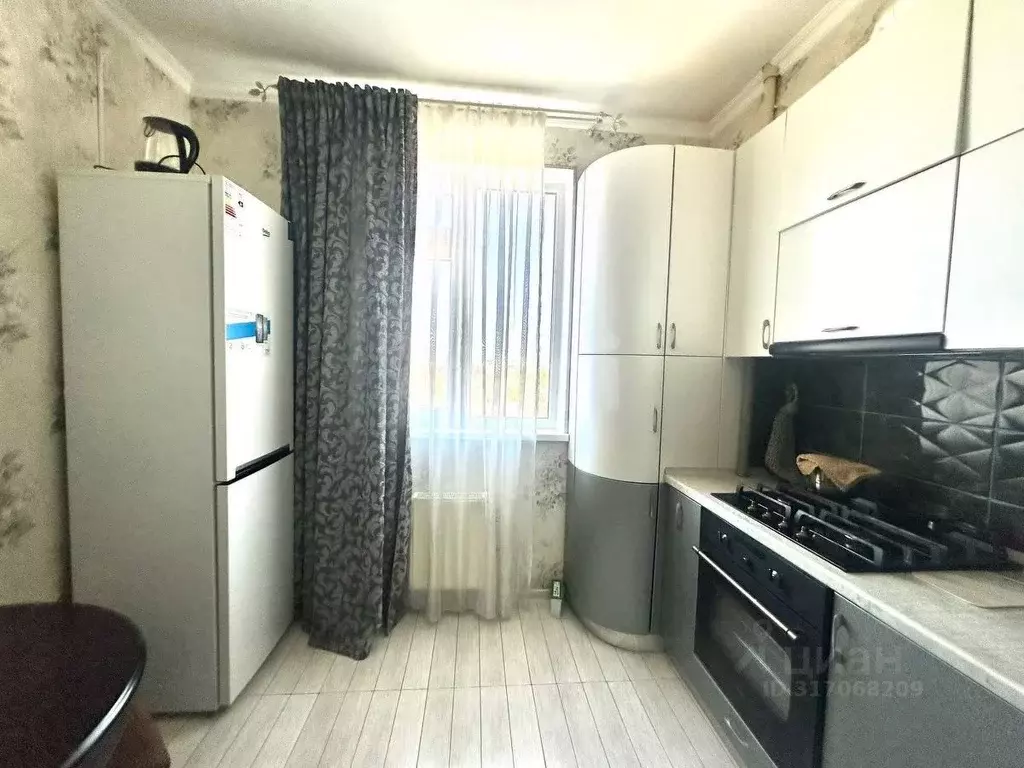 1-к кв. Крым, Симферополь ул. Батурина (41.0 м) - Фото 2