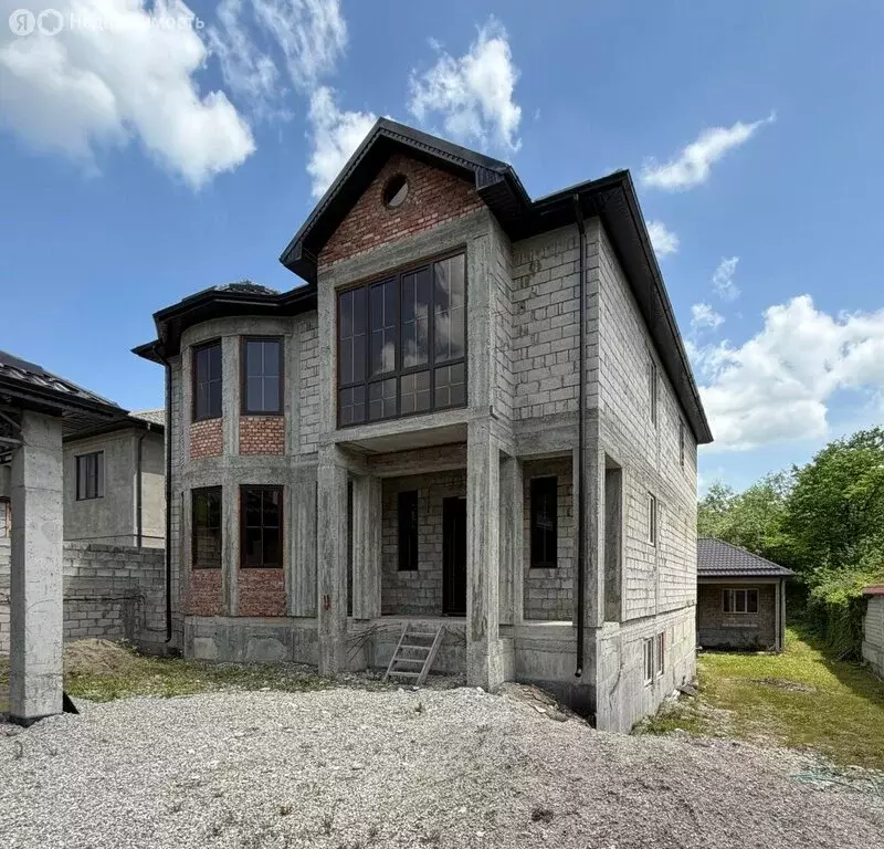 Дом в Нальчик, улица Атажукина (510 м) - Фото 1