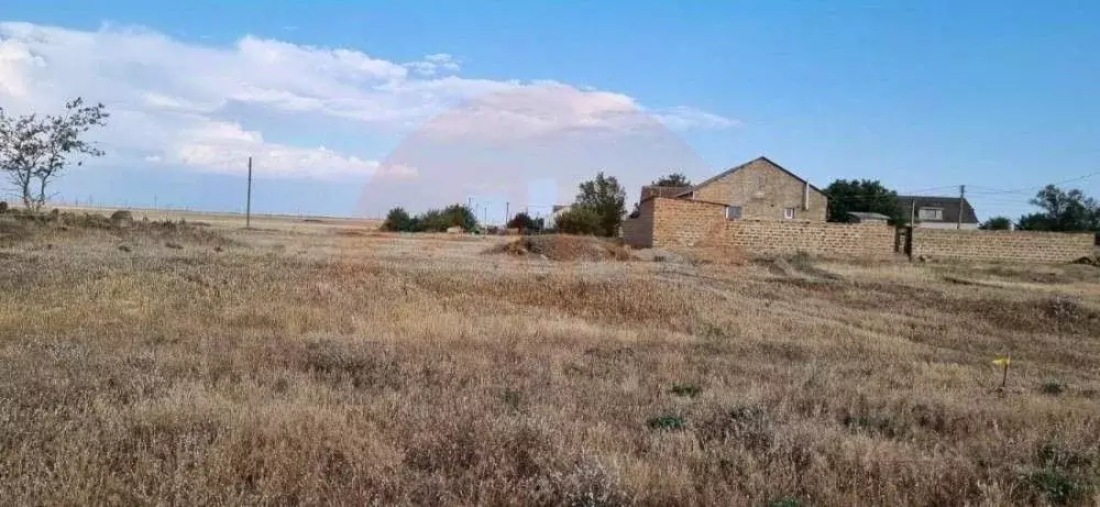 Участок в Крым, Сакский район, Охотниковское с/пос, с. Карьерное ул. ... - Фото 2