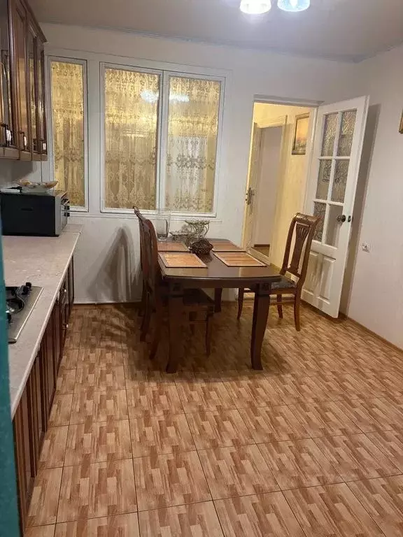 Дом в Дагестан, Махачкала ул. Салихова, 77 (100 м) - Фото 1