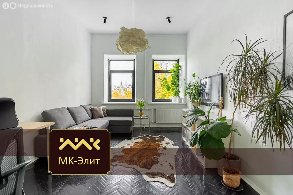 4-комнатная квартира: Санкт-Петербург, проспект Бакунина, 17 (102 м) - Фото 0
