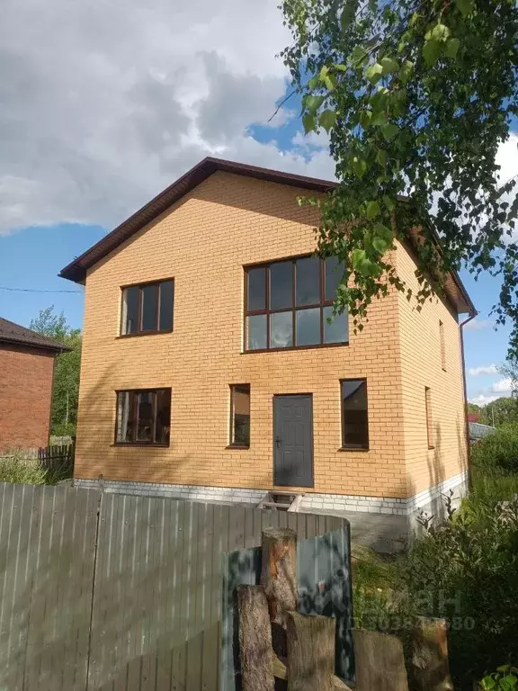 Дом в Брянская область, Брянск Одесская ул., 68 (150 м) - Фото 0