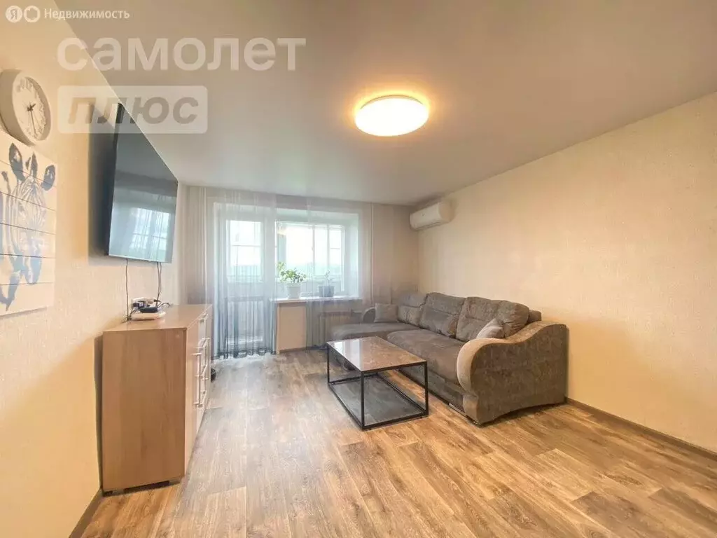 2-комнатная квартира: Хабаровск, Автобусная улица, 112 (46.9 м) - Фото 1