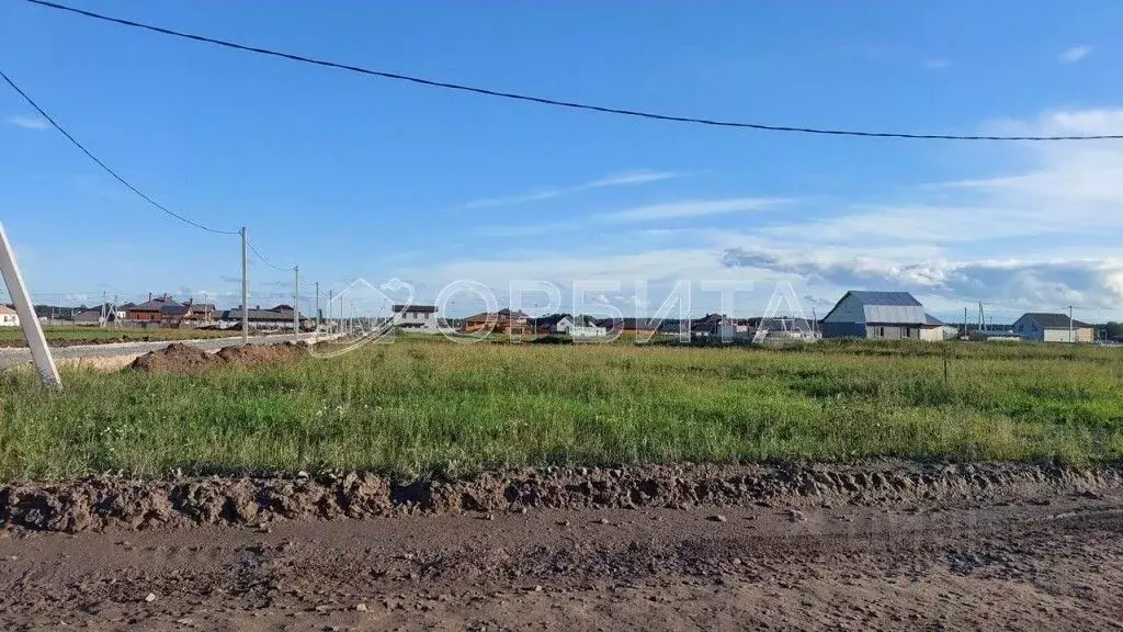 Участок в Тюменская область, Тюменский район, д. Падерина Луговая ул. ... - Фото 1