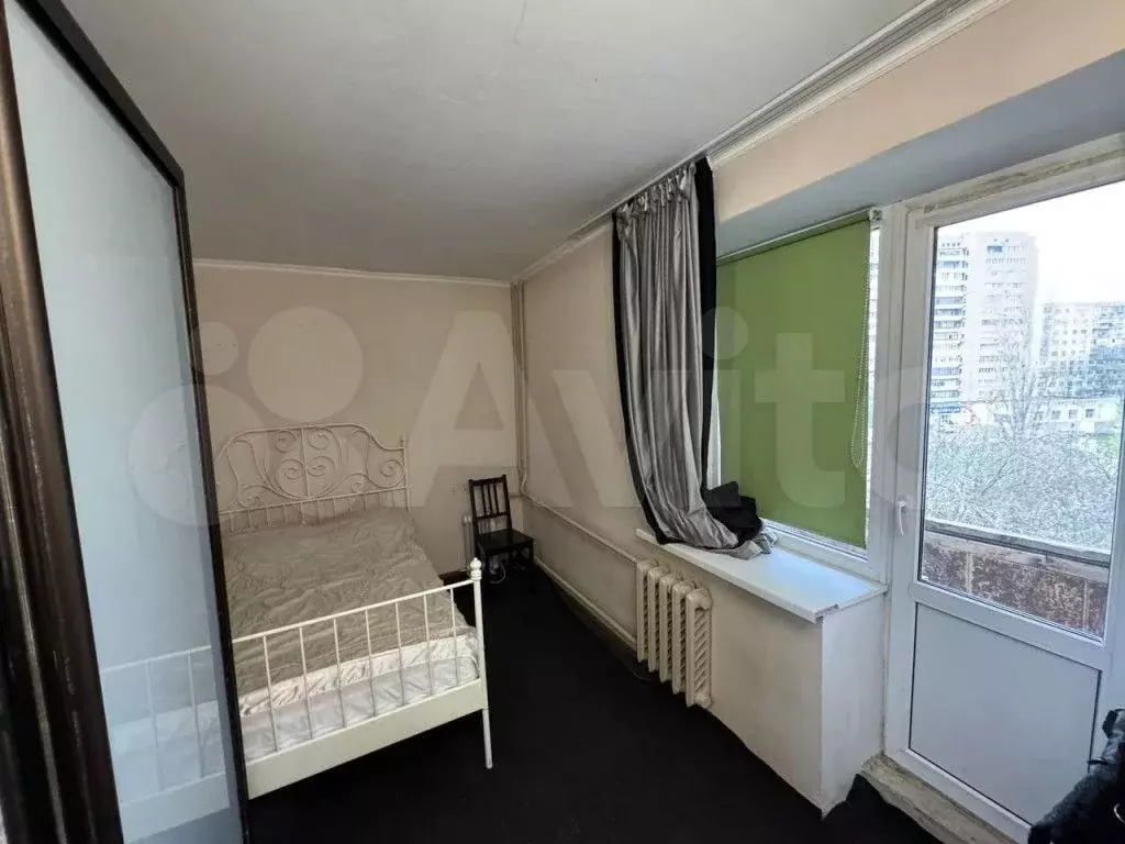 Комната 15 м в 4-к., 8/9 эт. - Фото 1