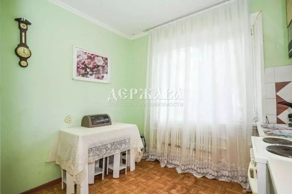 3-к кв. Белгородская область, Старый Оскол Солнечный мкр, 7А (62.4 м) - Фото 2