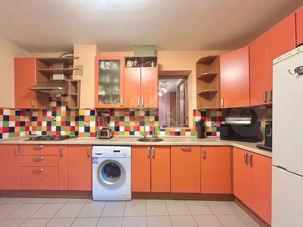 2-к. квартира, 93 м, 2/3 эт. - Фото 0