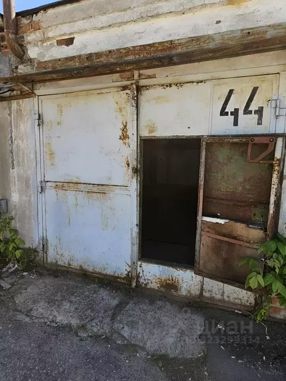 Гараж в Чувашия, Чебоксары Автолюбитель гаражный кооператив,  (24 м) - Фото 1