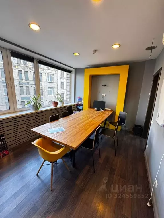 Помещение свободного назначения в Москва 1-я Брестская ул., 35 (236 м) - Фото 1