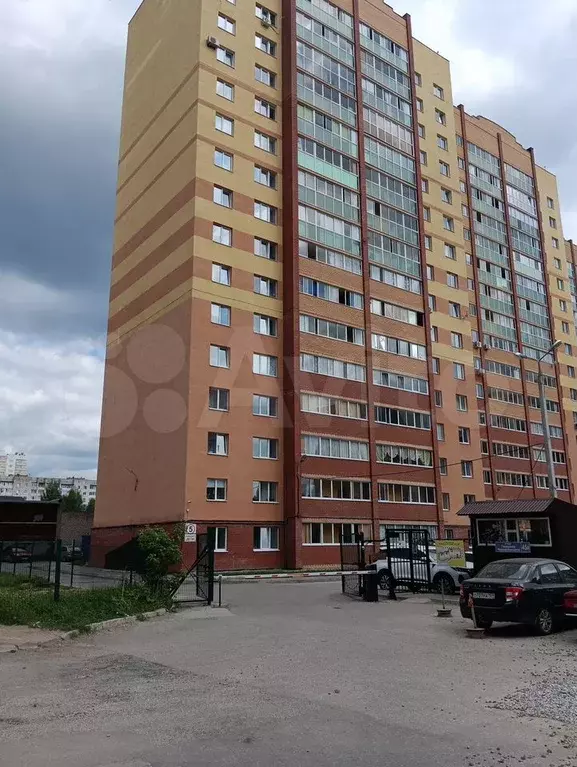 Комната 15,8 м в 3-к., 1/16 эт. - Фото 0