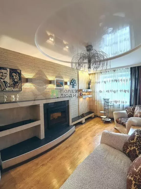 3-к. квартира, 97 м, 3/10 эт. - Фото 1